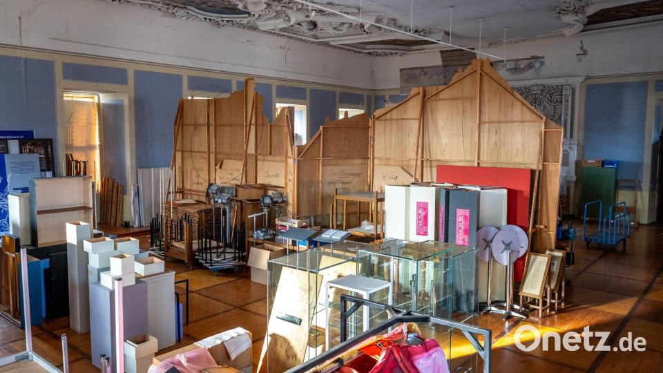 Der Riesensaal im Schloss Elisabethenburg soll einer der Ausstellungsräume für das geplante Deutsche Theatermuseum in Meiningen werden. Bild: Jacob Schröter/dpa