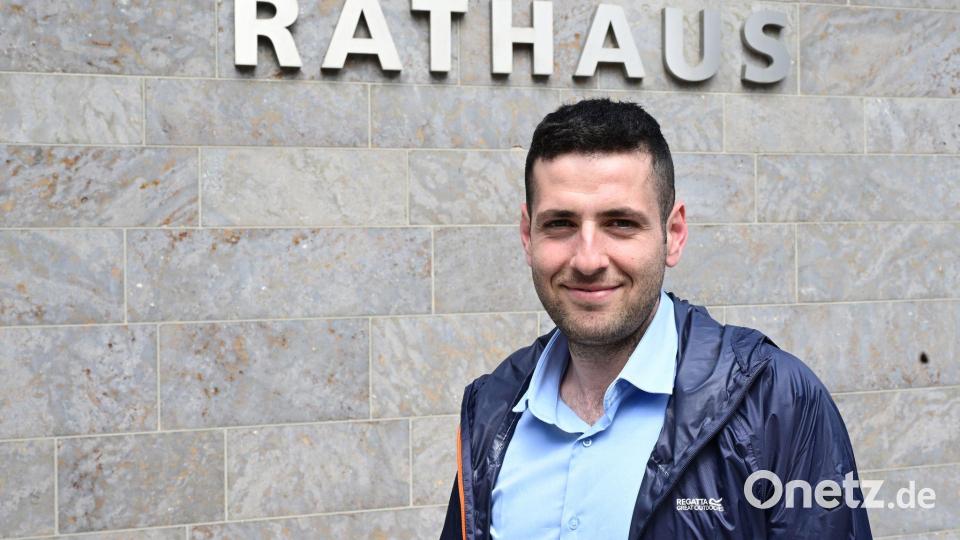 Ryyan Alshebl kam 2015 als Flüchtling nach Deutschland. Er ist einer von vielen eingebürgerten Syrern und heute Bürgermeister der baden-württembergischen Gemeinde Ostelsheim. (Archivfoto) Bild: Bernd Weißbrod/dpa