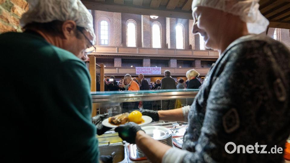 Eine wichtige Rolle spielen menschliche Begegnungen. Bild: Pia Bayer/dpa