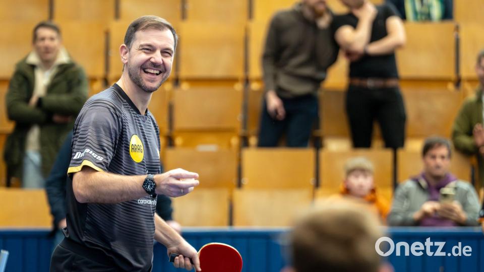 Früher Rekord-Europameister, jetzt Tischtennis-Botschafter: Timo Boll beim gemeinsamen Tischtennis-Spieltag der Männer und Frauen in Berlin. Bild: Soeren Stache/dpa