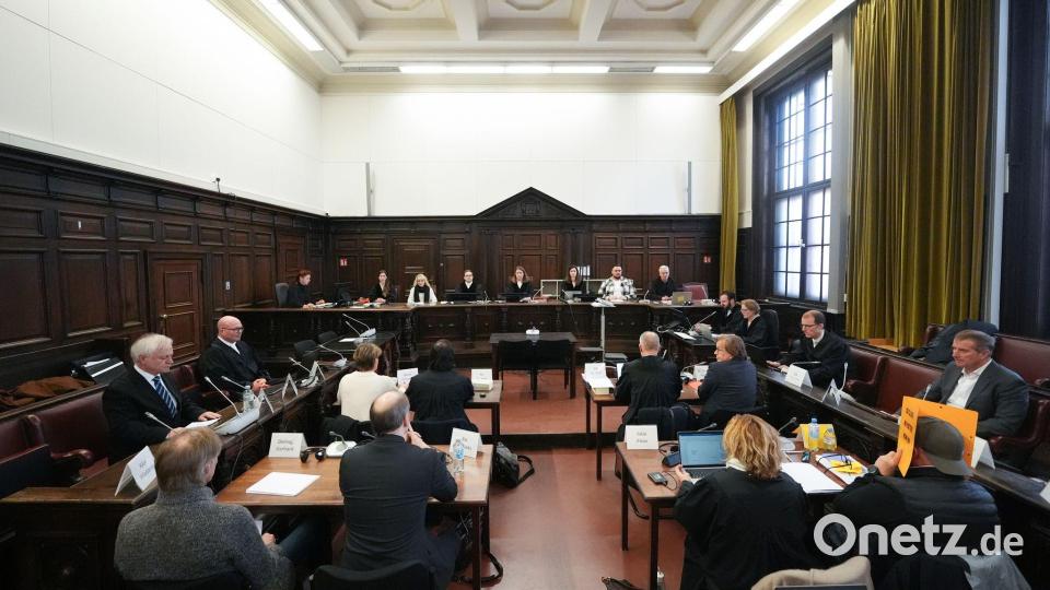 Es ist bereits der 30. Prozesstag in dem Mammutverfahren. Bild: Marcus Brandt/dpa Pool/dpa