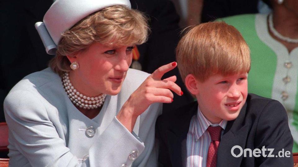 Den tragischen Unfalltod seiner Mutter, Prinzessin Diana, lastet Harry den Paparazzi an. (Archivbild) Bild: Martin Keene/PA Wire/dpa
