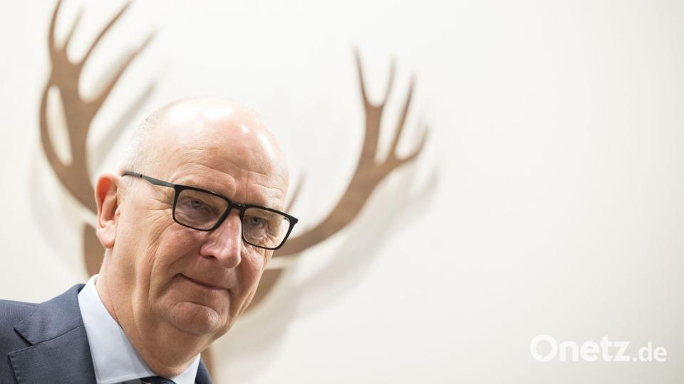 Platzhirsch von Brandenburg: Dietmar Woidke besucht Grüne Woche Bild: Sebastian Christoph Gollnow/dpa