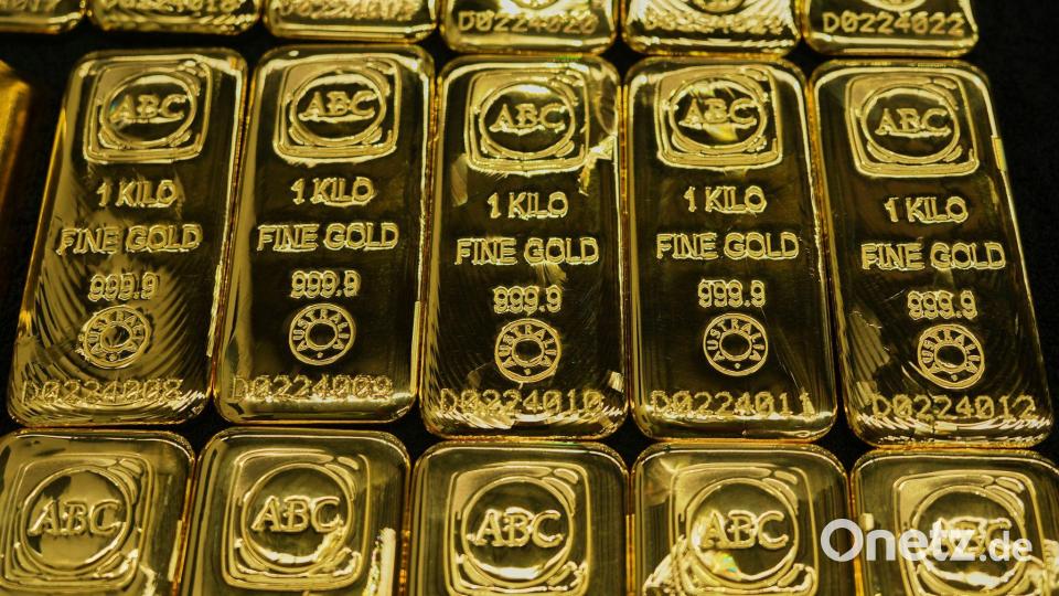 Marktteilnehmer begründeten den Preisanstieg mit der Zoll-Drohung des US-Präsidenten Donald Trump gegen einige europäische Staaten. (Archivbild) Bild: Mark Baker/AP/dpa