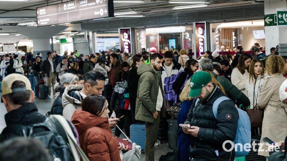 Die Ursache des Unglücks blieb zunächst unklar. Bild: Carlos Luján/EUROPA PRESS/dpa