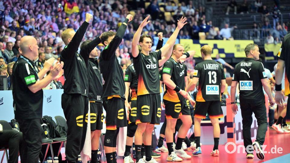 Deutschlands Handballer stehen in der EM-Hauptrunde. Bild: Sina Schuldt/dpa
