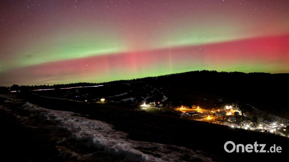 Polarlichter waren sogar in Süddeutschland zu sehen, wie hier in Baden-Württemberg. Bild: Valentin Gensch/dpa