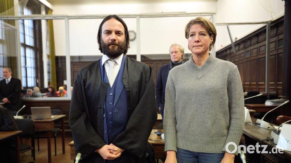Christina Block und ihr Anwalt. Bild: Georg Wendt/dpa Pool/dpa