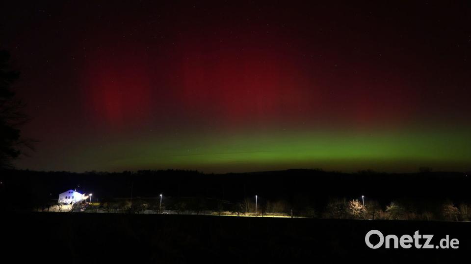 Auch in Oberfranken leuchteten die Polarlichter. Bild: Daniel Löb/dpa