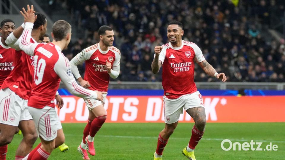 Gabriel Jesus (rechts) erzielte zwei Tore für den FC Arsenal Bild: Luca Bruno/AP/dpa