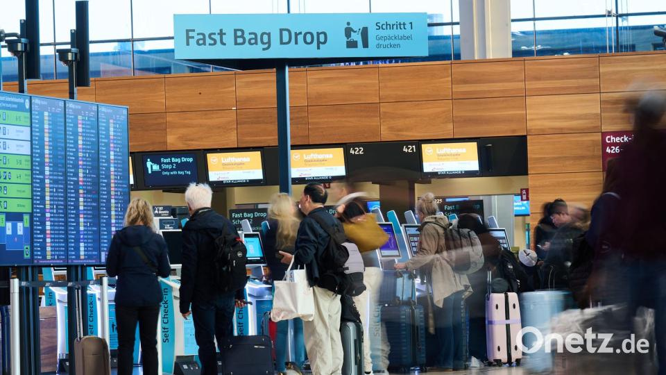 Ein Ransomware-Angriff hatte im September 2025 auch für Probleme am Berliner Flughafen gesorgt. (Archivbild) Bild: Annette Riedl/dpa