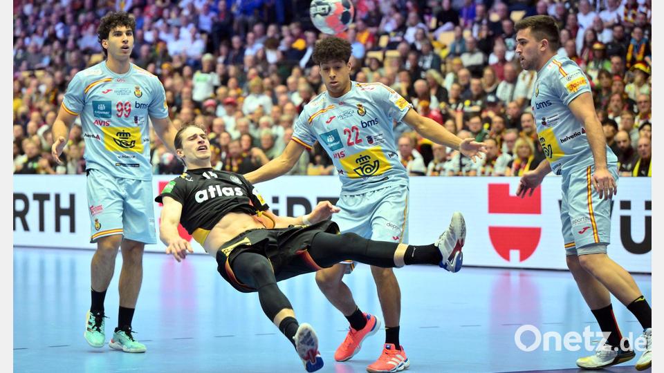 Mit vollem Einsatz dabei: Deutschlands Spielmacher Juri Knorr. Bild: Sina Schuldt/dpa