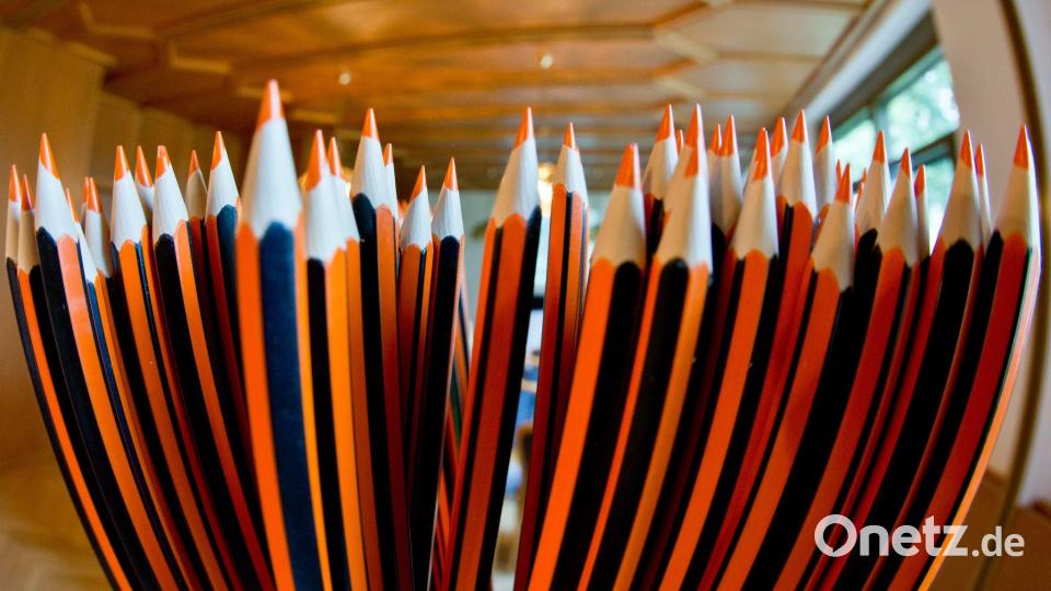 Stifte fürs Malen und Zeichnen werden nach Ansicht der Hersteller als Gegenwelt zum Digitalen eine Zukunft haben. (Symbolbild) Bild: picture alliance / dpa