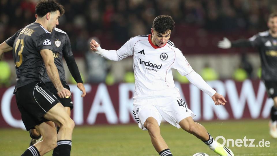 Uzun trifft zum 1:1-Ausgleich. Bild: Uncredited/AP/dpa