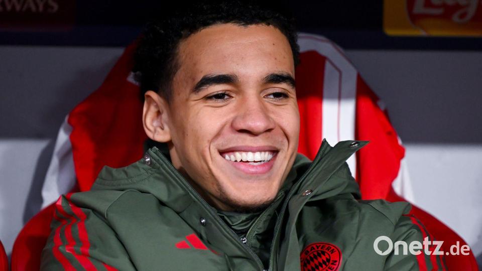 Jamal Musiala freut sich über seine Rückkehr in der Champions League - auch wenn es bei einem Bankplatz blieb. Bild: Sven Hoppe/dpa