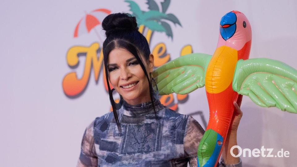 Model Micaela Schäfer findet die Kandidaten-Auswahl des Dschungelcamps super. (Archivbild) Bild: Rolf Vennenbernd/dpa