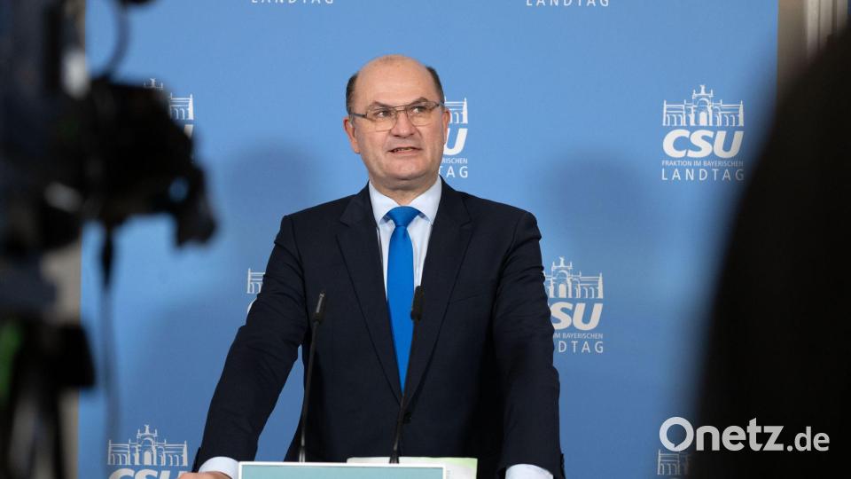 Bayerns Finanzminister Albert Füracker (CSU) fordert eine Reform des Finanzausgleichs unter den Ländern. (Archivbild) Bild: Pia Bayer/dpa