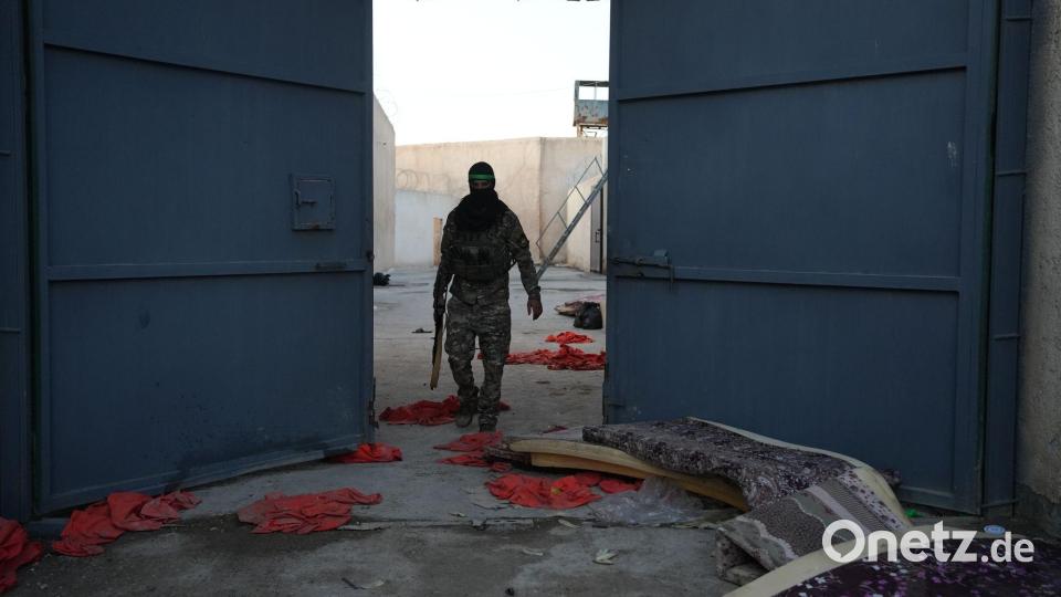 Leere Zellen und zurückgelassene Häftlingskleidung im al-Schaddadi-Gefängnis Anfang der Woche. Bild: Moawia Atrash/dpa