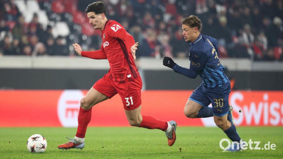 Igor Matanovic (l.) gehörte zu den auffälligsten Freiburgern - und traf. Bild: Philipp von Ditfurth/dpa