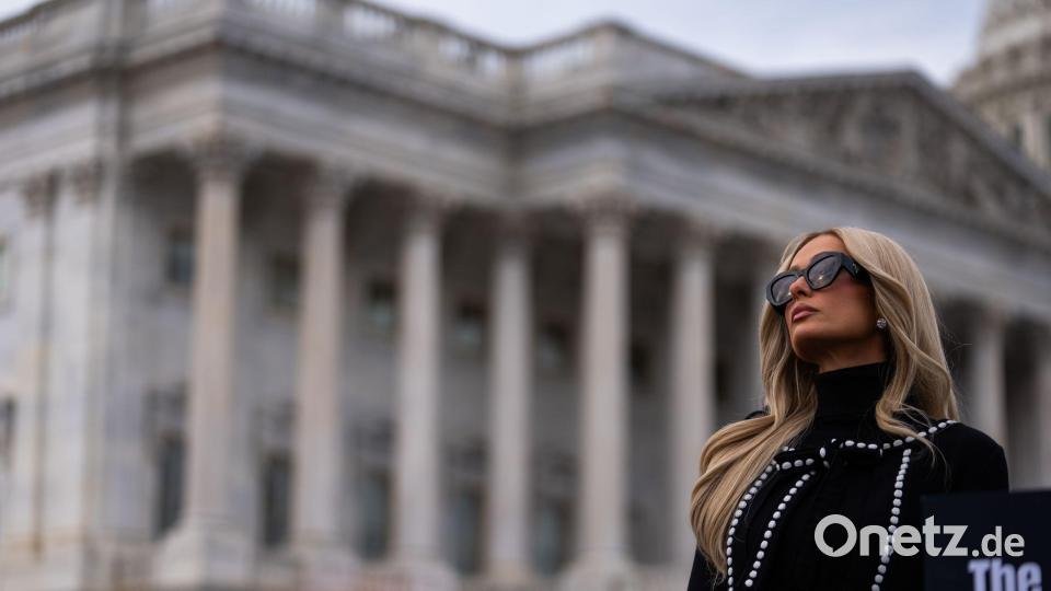 US-Realitystar Paris Hilton will die Rechte von Opfern von KI-generierten pornografischen Inhalten stärken. Bild: Allison Robbert/AP/dpa