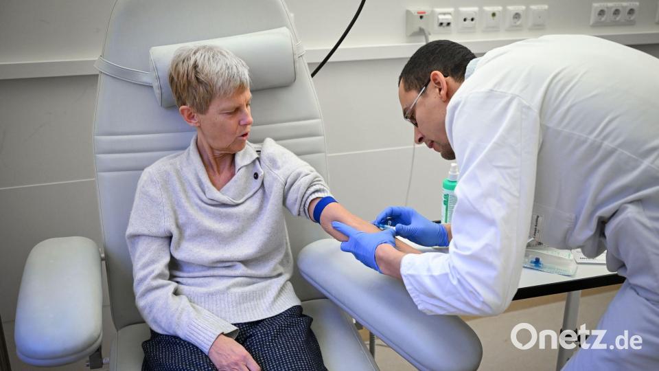 Wenn alles gut läuft, dauert die Donanemab-Therapie 18 Monate lang. Bild: Jens Kalaene/dpa