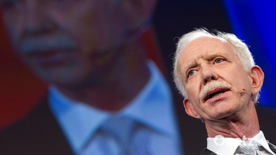 Pilot Chesley Sullenberger wurde nach dem „Wunder vom Hudson“ als Held gefeiert. (Archivbild) Bild: picture alliance / dpa