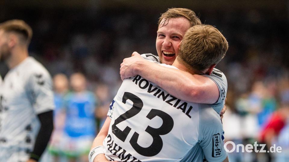 Feierten einst in Kiel gemeinsam Erfolge: Rune Dahmke und Sander Sagosen. (Archivbild) Bild: Christoph Schmidt/dpa