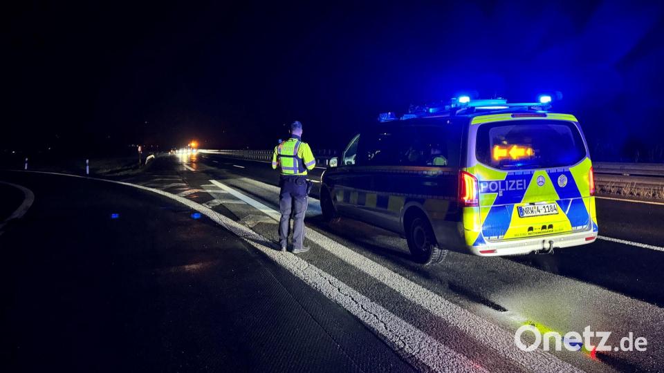 Bei einer Unfallserie auf der A 44 sind drei Menschen ums Leben gekommen und mindestens elf verletzt worden. Bild: Christian Müller/TNN/dpa