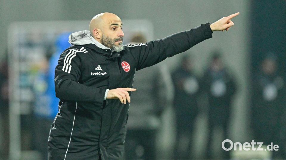 Javier Pinola vertrat den gesperrten Chefcoach Miroslav Klose. Bild: Uwe Anspach/dpa