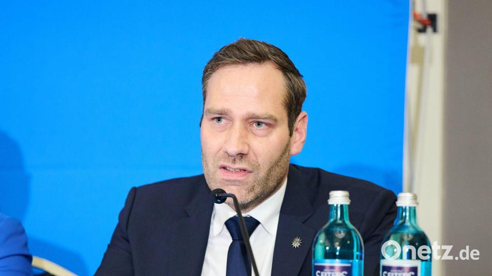 Der Bundesvorsitzende der Gewerkschaft der Polizei (GdP), Jochen Kopelke, sagt, die GdP sei die „ideologische Debatte“ über den Taser langsam leid. (Archivfoto) Bild: Annette Riedl/dpa