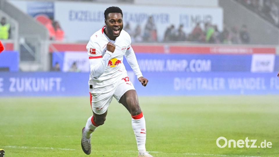 Ridle Baku (RB Leipzig) jubelt nach seinem Tor zum 0:1 in Heidenheim. Bild: Harry Langer/dpa
