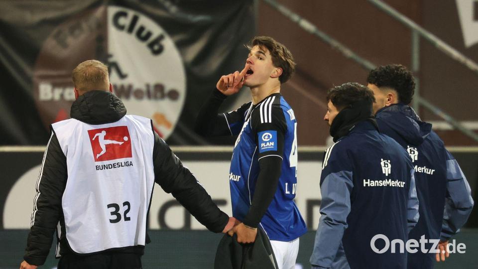 HSV-Abwehrchef Luka Vuskovic war nicht gut auf die Fans des FC St. Pauli zu sprechen. Bild: Christian Charisius/dpa