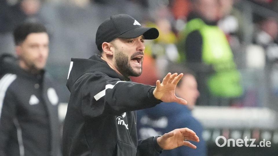 Dennis Schmitt darf die Eintracht auch gegen Tottenham coachen. Bild: Marc Schüler/dpa