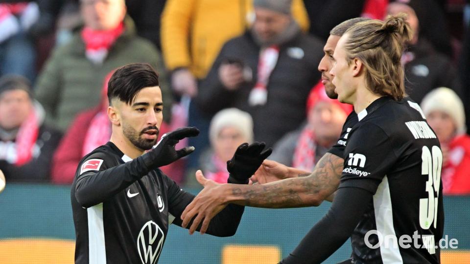 Mohammed Amoura (l.) freut sich über sein Tor zum 1:0 in Mainz. Bild: Torsten Silz/dpa