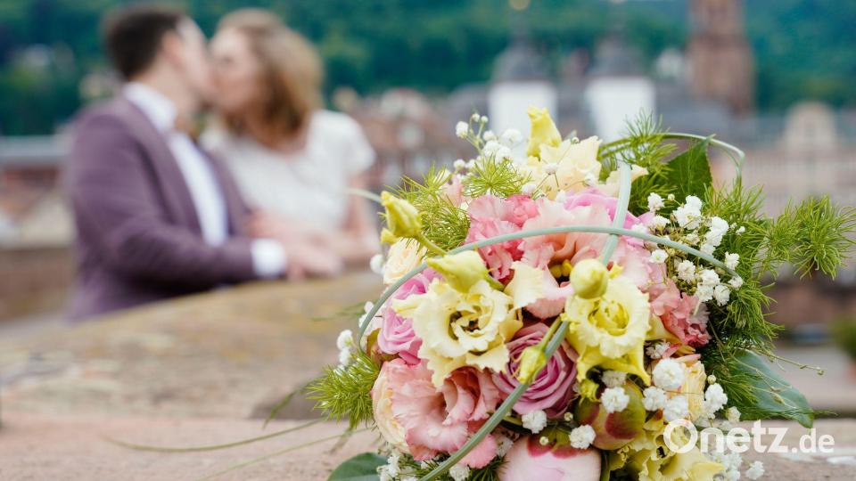 Am Hochzeitstag soll alles stimmen, auch das Datum. Bild: Uwe Anspach/dpa