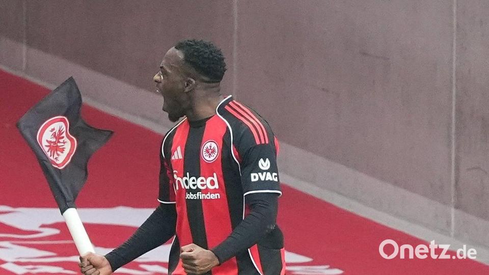 Arnaud Kalimuendo erzielte gegen Hoffenheim sein erstes Heimtor für die Frankfurter. Bild: Marc Schüler/dpa