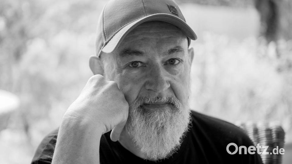 Gerd Knebel, Teil des Duos Badesalz, ist gestorben. (Archivbild) Bild: Andreas Arnold/dpa