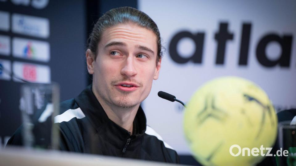 Hofft auf das Ende seiner Leistungsschwankungen bei der EM: Juri Knorr. Bild: Sina Schuldt/dpa