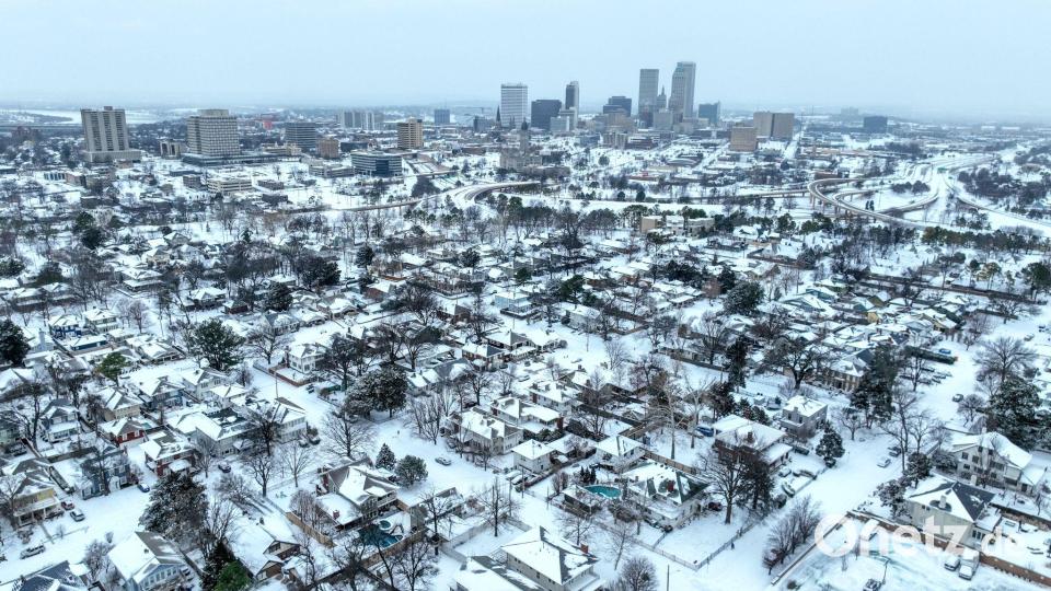 Mehr als die Hälfte der US-Bevölkerung ist von dem Wintereinbruch betroffen. Bild: Mike Simons/Tulsa World/AP/dpa