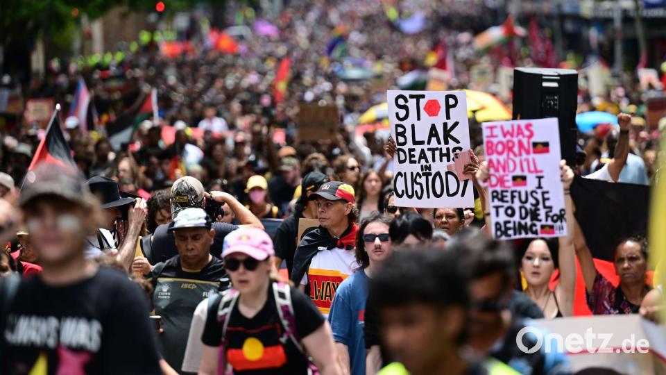 Viele fordern, das Datum des Nationalfeiertags zu ändern. Bild: Dean Lewins/AAP/dpa