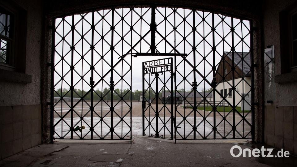 An den Orten des Grauens während des Nationalsozialismus wie hier in Dachau wurden Gedenkstätten errichtet. (Archivbild) Bild: Sven Hoppe/dpa