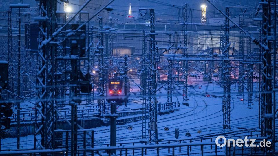 Schnee und Eis zum Wochenstart Bild: Marijan Murat/dpa