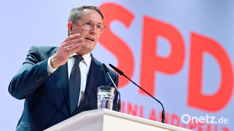 „Von Lifestyle-Arbeitnehmern sehe ich wenig in Deutschland und in meinem Land Rheinland-Pfalz“, sagt Ministerpräsident Schweitzer. (Archivbild) Bild: Uwe Anspach/dpa