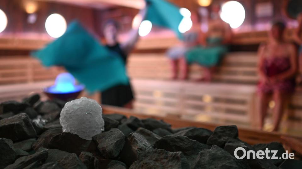 Nacktaufnahmen in einer Sauna sind bislang nicht strafbar. (Symbolbild) Bild: Lars Penning/dpa