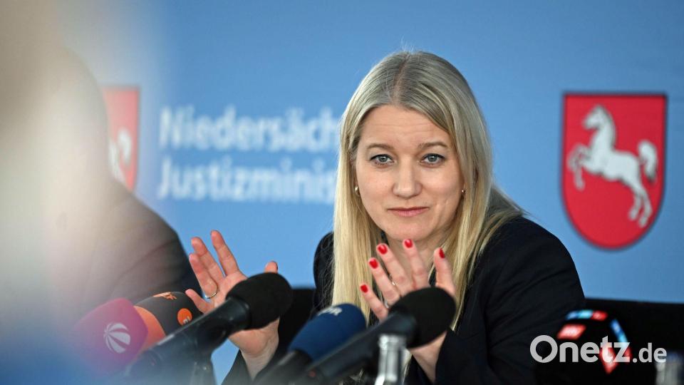 Niedersachsens Justizministerin Kathrin Wahlmann (SPD) setzt sich für ein Verbot von Voyeuraufnahmen ein. Bild: Shireen Broszies/dpa