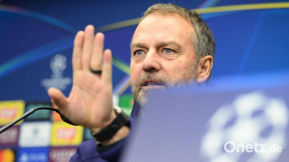 Barcelona mit Trainer Flick muss noch um den direkten Einzug ins Achtelfinale kämpfen. (Archivbild) Bild: Kamaryt Michal/CTK/dpa