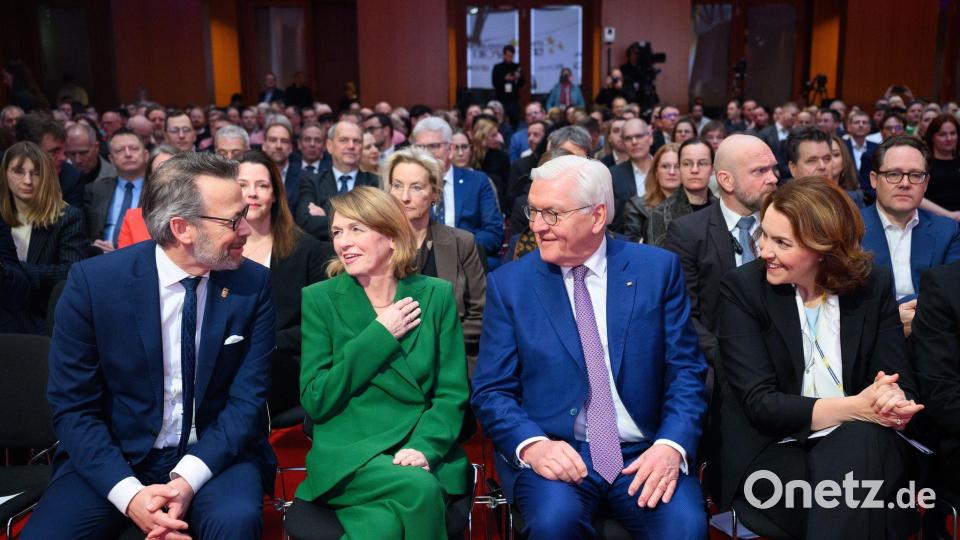 Bundespräsident Frank-Walter Steinmeier lobte das Engagement der Sportvereine. Bild: Bernd von Jutrczenka/dpa