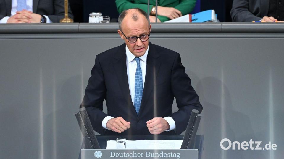 Bundeskanzler Friedrich Merz kündigte im Bundestag eine große Sozialstaatsreform an. (Archivfoto) Bild: Elisa Schu/dpa