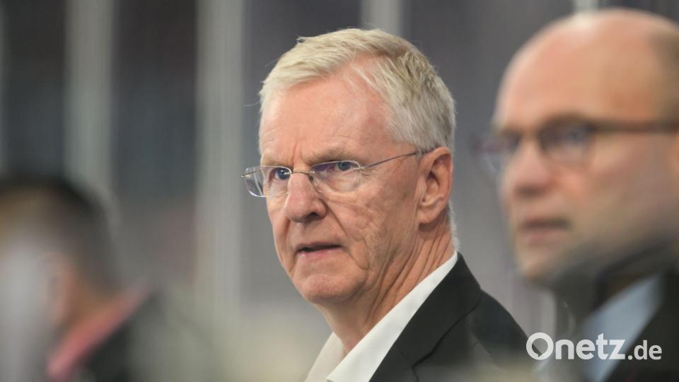 Glücksgriff für die Haie: Starcoach Kari Jalonen. (Archivbild) Bild: Robert Michael/dpa