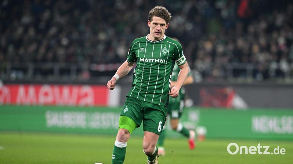 Ist derzeit ratlos: Bremens Mittelfeldspieler Jens Stage. Bild: Carmen Jaspersen/dpa